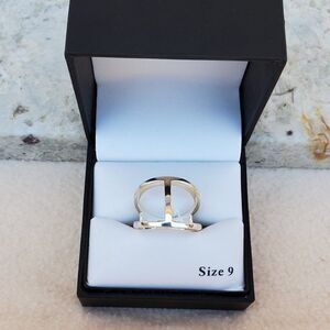 New Directions silver tone ring size 9